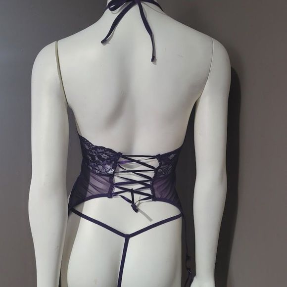 Purple Floral Lace Underwire Garter Lingerie Set - Picture 4 of 9